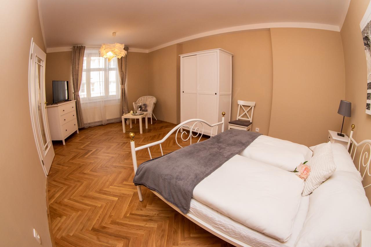 Apartman U Krale Tylova 515 Jicin Luaran gambar